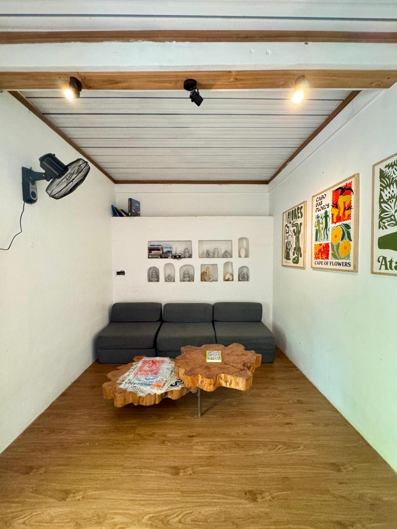 De Nata Hostel Labuan Bajo Luaran gambar